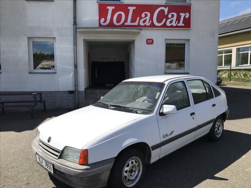 Opel Kadett Hatchback 1,3 l 0