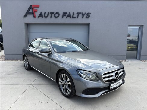 Mercedes-Benz Třídy E Sedan / Limuzína 2,0 l 143 kw