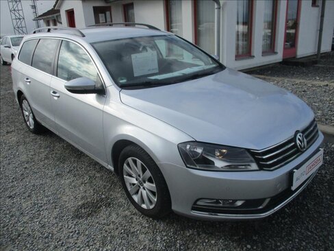 Volkswagen Passat Kombi 1,4 l 90 kw