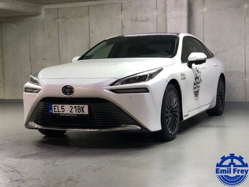 Toyota Mirai Sedan / Limuzína 1,0 134 kw