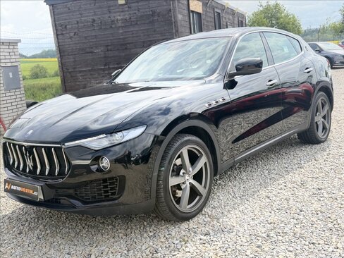 Maserati Levante SUV / Terénní 3,0 l 202 kw