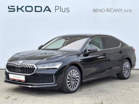 Škoda Superb Sedan / Limuzína 1,5 l 150 kw