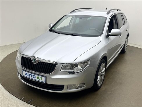 Škoda Superb Kombi 2,0 l 103 kw