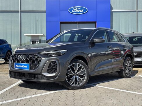 Audi Q5 SUV / Terénní 2,0 l 150 kw