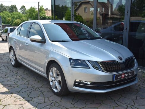 Škoda Octavia Sedan / Limuzína 1,8 l 132 kw