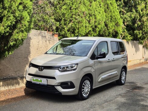 Toyota ProAce City Verso MPV 1,2 l 96 kw