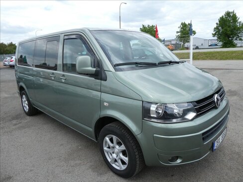 Volkswagen Caravelle Kombi 2,5 l 96 kw