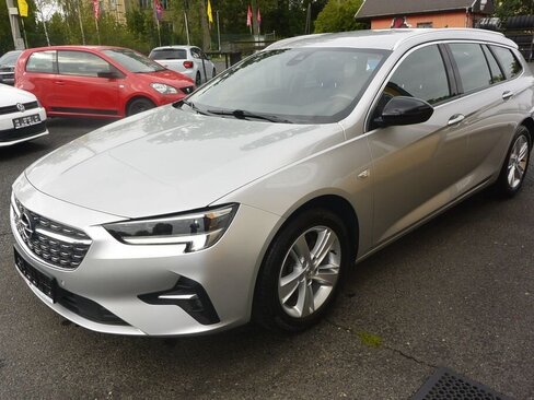 Opel Insignia Kombi 2,0 l 128 kw