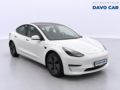 Tesla Model 3 Sedan / Limuzína 0,0 366 kw