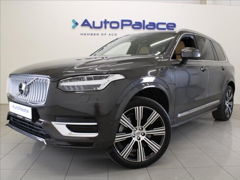 Volvo XC90 SUV / Terénní 2,0 l 335 kw