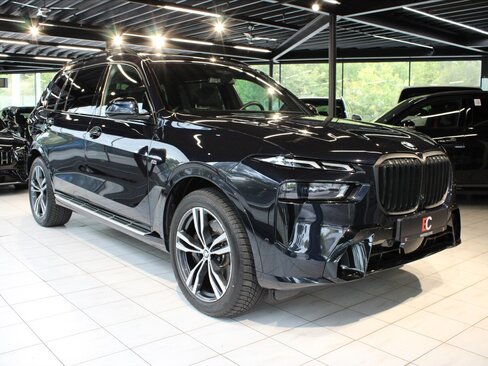 BMW X7 SUV / Terénní 3,0 l 250 kw