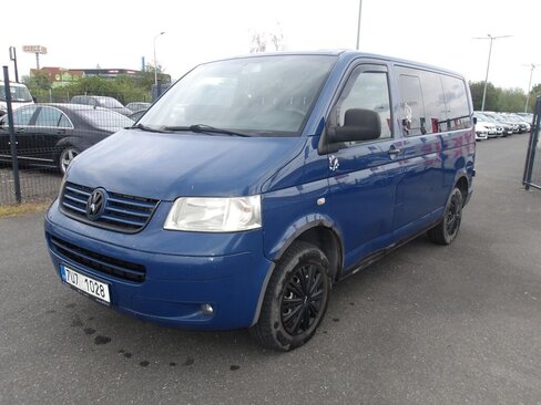 Volkswagen Transporter Skříň 2,5 l 128 kw