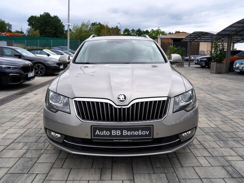 Škoda Superb Kombi 2,0 l 125 kw