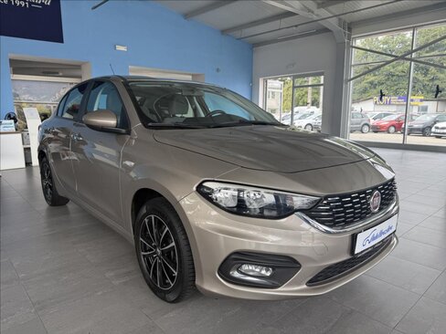 Fiat Tipo Sedan / Limuzína 1,4 l 70 kw