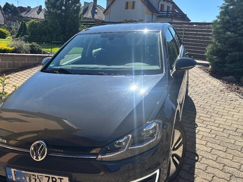 Volkswagen Golf Hatchback 0,0 100 kw