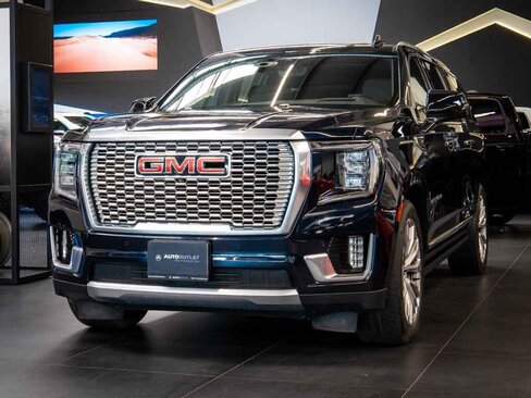 GMC Yukon SUV / Terénní 6,2 l 313 kw