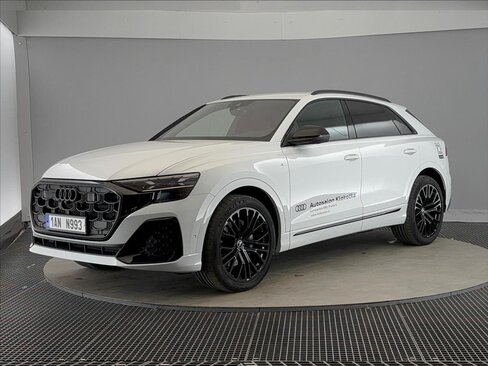 Audi Q8 SUV / Terénní 3,0 l 210 kw