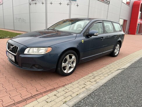 Volvo V70 Kombi 2,4 l 136 kw