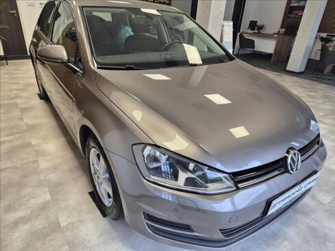 Volkswagen Golf Hatchback 1,2 l 81 kw