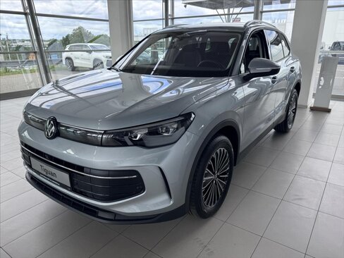 Volkswagen Tiguan SUV / Terénní 2,0 l 110 kw