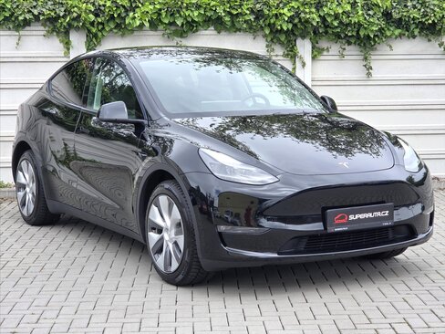 Tesla Model Y SUV / Terénní 0,0 378 kw