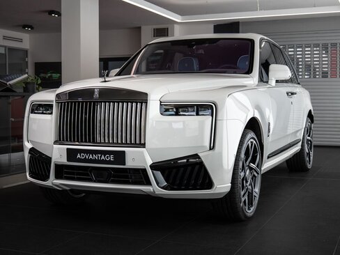 Rolls-Royce Cullinan SUV / Terénní 6,7 l 420 kw