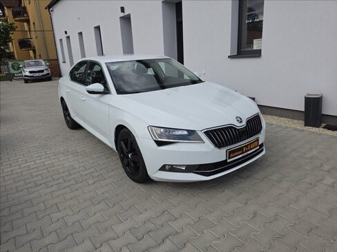 Škoda Superb Sedan / Limuzína 1,4 l 110 kw