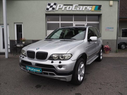 BMW X5 SUV / Terénní 4,4 l 235 kw
