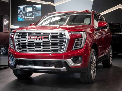 GMC Yukon SUV / Terénní 6,2 l 313 kw