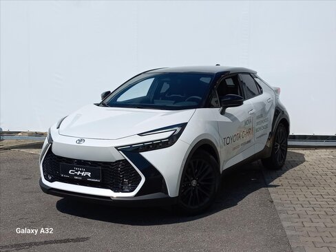 Toyota C-HR CUV / Crossover 2,0 l 112 kw