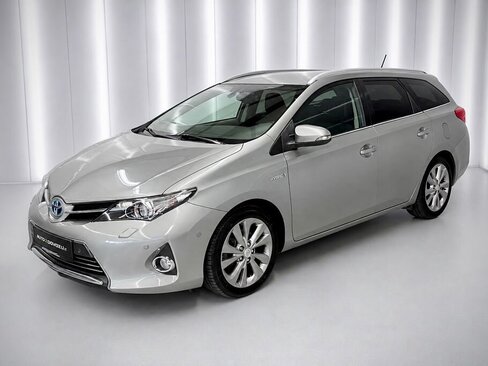 Toyota Auris Kombi 1,8 l 100 kw