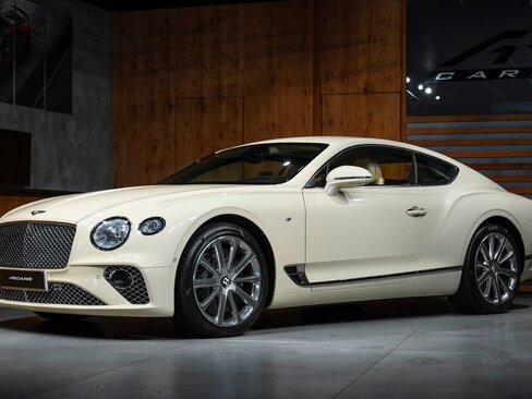 Bentley Continental GT Kupé 4,0 l 404 kw