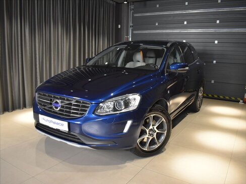 Volvo XC60 SUV / Terénní 2,0 l 140 kw