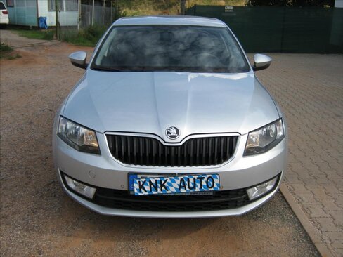 Škoda Octavia Sedan / Limuzína 1,6 l 81 kw