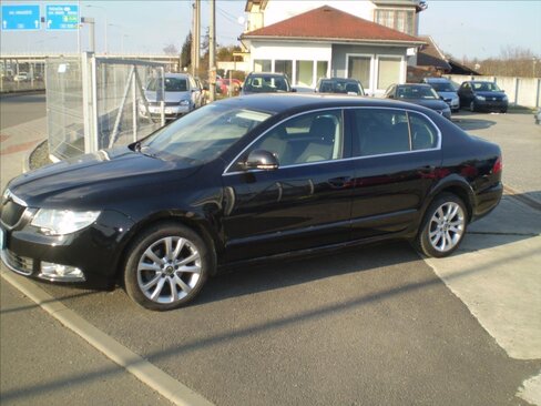 Škoda Superb Sedan / Limuzína 1,6 l 77 kw