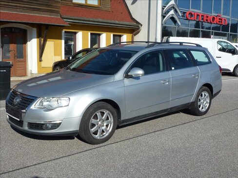 Volkswagen Passat Kombi 2,0 l 103 kw