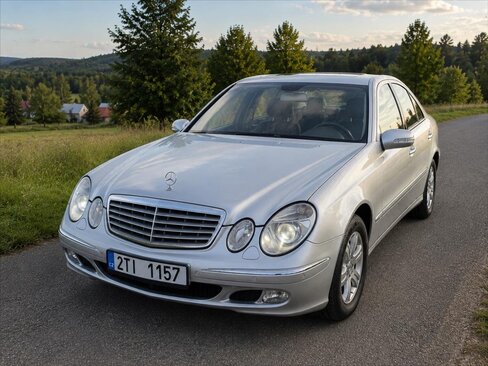 Mercedes-Benz Třídy E Sedan / Limuzína 2,6 l 130 kw