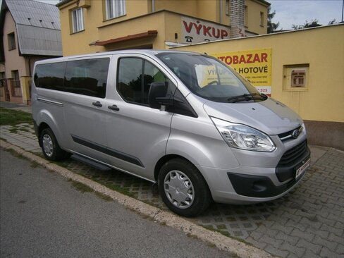 Ford Tourneo Custom Kombi 2,2 l 114 kw