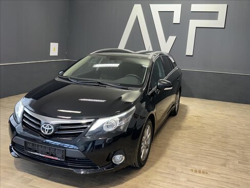 Toyota Avensis Kombi 2,0 l 91 kw