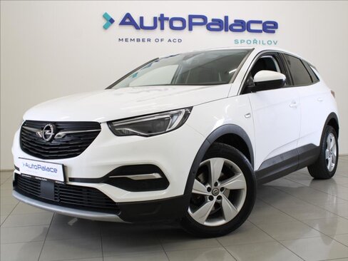 Opel Grandland X SUV / Terénní 1,2 l 96 kw