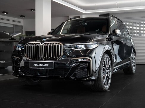 BMW X7 SUV / Terénní 4,4 l 390 kw