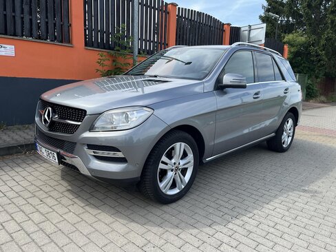 Mercedes-Benz Třídy M SUV / Terénní 2,1 l 150 kw