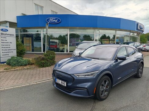 Ford Mustang Mach-E SUV / Terénní 0,0 221 kw
