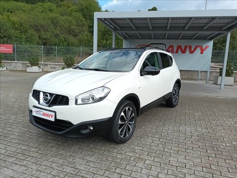 Nissan Qashqai SUV / Terénní 2,0 l 110 kw