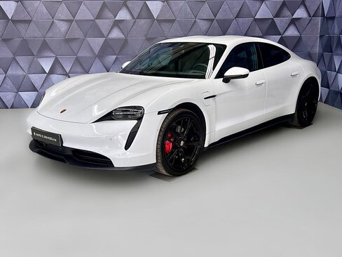 Porsche Taycan Sedan / Limuzína 0,0 320 kw
