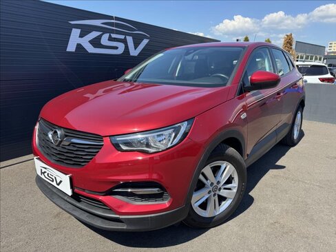 Opel Grandland X SUV / Terénní 1,2 l 96 kw