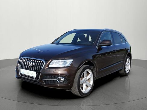 Audi Q5 SUV / Terénní 2,0 l 165 kw