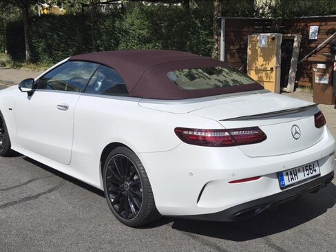 Mercedes-Benz Třídy E Kabriolet 2,0 l 143 kw