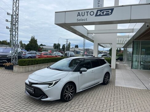 Toyota Corolla Kombi 2,0 l 112 kw