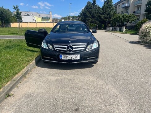 Mercedes-Benz Třídy E Kupé 3,0 l 170 kw